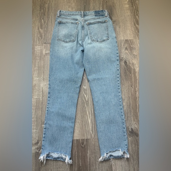 Abercrombie & Fitch Women’s Light Blue Skinny High-Rise Jeans Size 28/6R - Picture 3 of 3